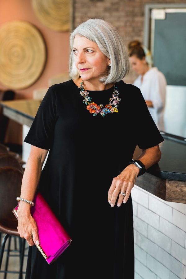 Black and bling dress shop